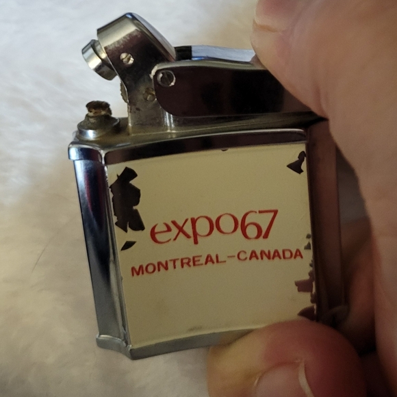Vintage 1967 Expo Lighter - Picture 9 of 9